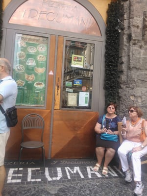 Pizzeria I Decumani by null