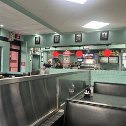 Lucy's Diner