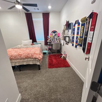 Aspire - My unit in the G Building - guest/2nd bedroom/ office. - Apartments Near Me - Washington, Utah