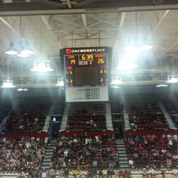 Leavey Center - Halftime score - Stadiums & Arenas Near Me - Santa Clara, California