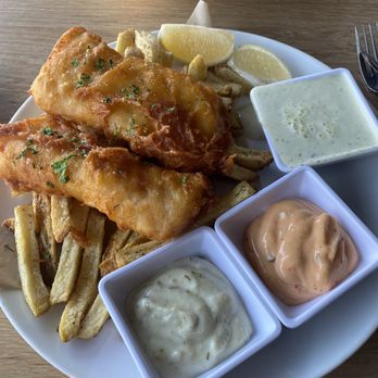 Roe Seafood Restaurant - Fish & Chips - Seafood Near Me - Long Beach, California