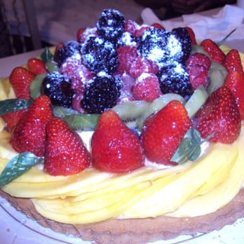 Amor Bakery - 13 inch fruit tart cake - Bakeries Near Me - Rosemead, California