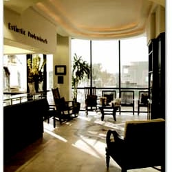 Esthetic Professionals - Reception