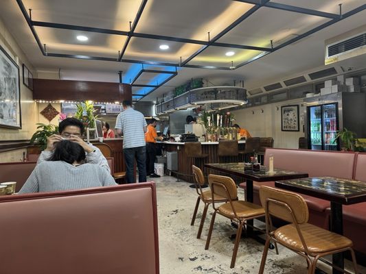 Mei Lai Wah | Wonton Noodle Garden by null