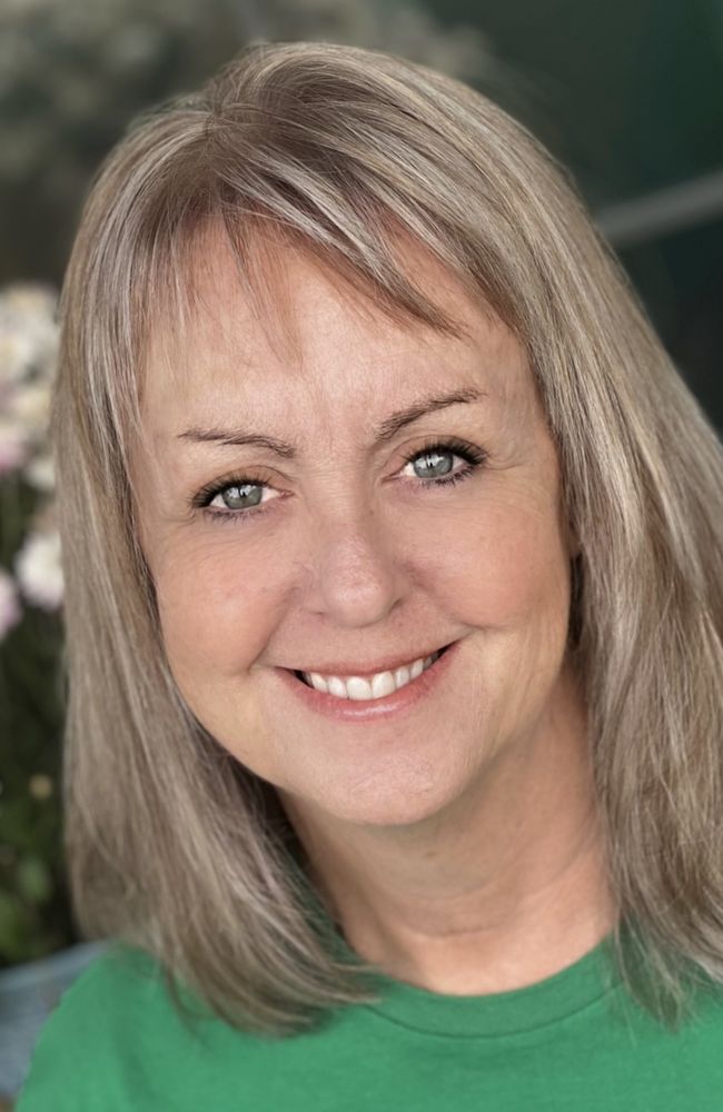 My Girlfriend’s House  Logo