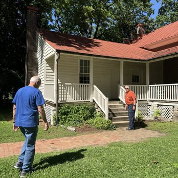 The Carter House - Tour guide leading us to the Carter home - Museums Near Me - Franklin, Tennessee