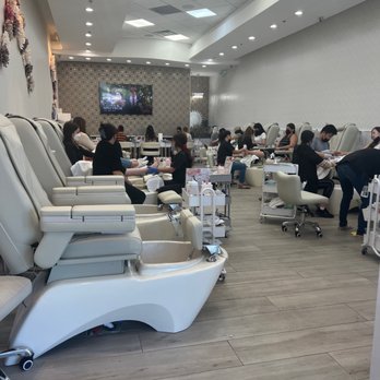Papillon Lounge & Nails - First visit to Papillon Lounge. - Nail Salons Near Me - Brea, California Papillon Lounge & Nails - First visit to Papillon Lounge. - Nail Salons Near Me - Brea, California