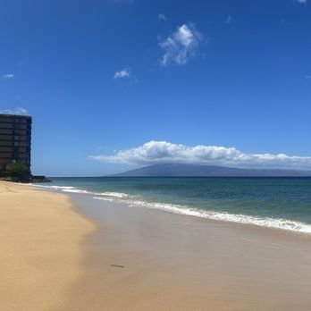 Hilton Vacation Club - Beach right outside hotel - Hotels Near Me - Kaanapali, Hawaii Hilton Vacation Club - Beach right outside hotel - Hotels Near Me - Kaanapali, Hawaii