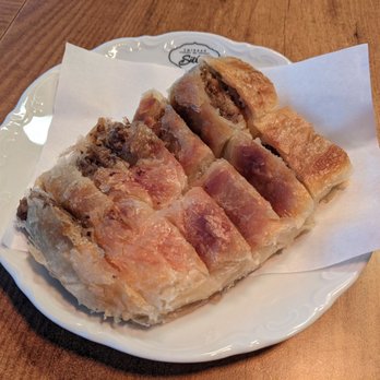 Emirgan Sütiş - 03/12/23 Kol Kiymali Boregi - Rolled Beef Borek Pastry - Breakfast & Brunch Near Me - Istanbul, 34 Emirgan Sütiş - 03/12/23 Kol Kiymali Boregi - Rolled Beef Borek Pastry - Breakfast & Brunch Near Me - Istanbul, 34
