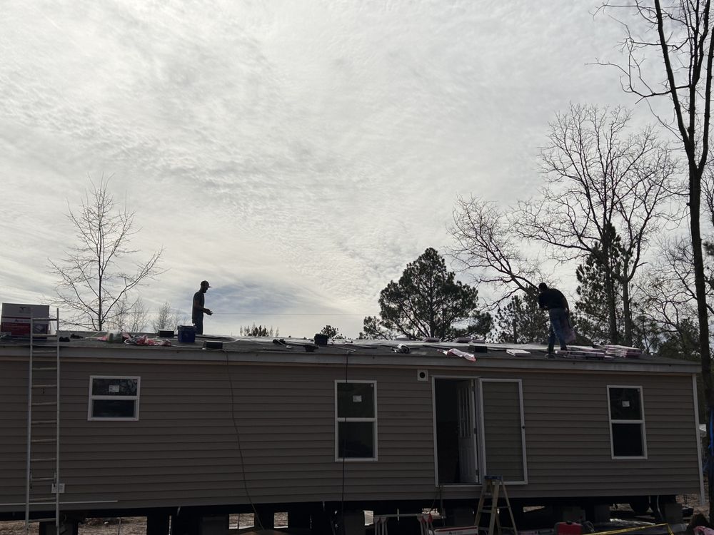 Slide of Noah Ready’s Roofing and Repair