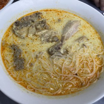 Red Bowl Noodles - Curry chicken noodles - Chinese Near Me - Daly City, California Red Bowl Noodles - Curry chicken noodles - Chinese Near Me - Daly City, California