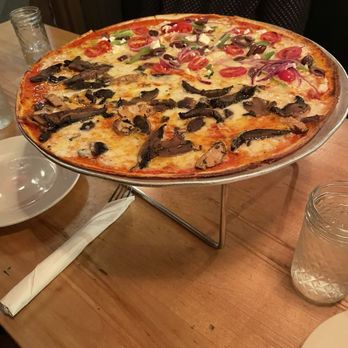 Brado NYC Thin Crust Pizza - Pizza Near Me - Brooklyn, New York