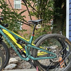 Ron's Bike Garage