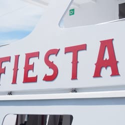 Fiesta el Barco Rojo - Fiesta boat