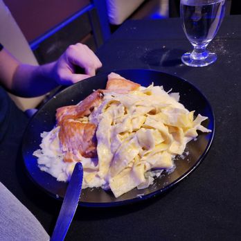 94 Trattoria Italiana - Fettuccine Alfredo with salmon added - Italian Near Me - Debary, Florida 94 Trattoria Italiana - Fettuccine Alfredo with salmon added - Italian Near Me - Debary, Florida