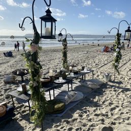 Picnic - Candles & flowers
