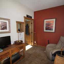 Holy Cross Chiropractic - Reception Room.