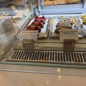 Vavin Dessert Bar - Bakeries Near Me - Honolulu, Hawaii Vavin Dessert Bar - Bakeries Near Me - Honolulu, Hawaii