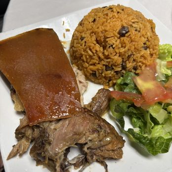 La Yaroa Tropical Restaurant - Pernil/ Roast Pork, SD Arroz con Gandules/ Spanish Rice - Puerto Rican Near Me - Norfolk, Virginia