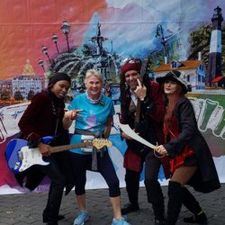Rock N Roll Savannah Marathon - Arrggg....pirates on the course