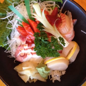 Sehmi Japanese Restaurant - Chirashi sushi. - Japanese Near Me - Courtenay, British Columbia Sehmi Japanese Restaurant - Chirashi sushi. - Japanese Near Me - Courtenay, British Columbia