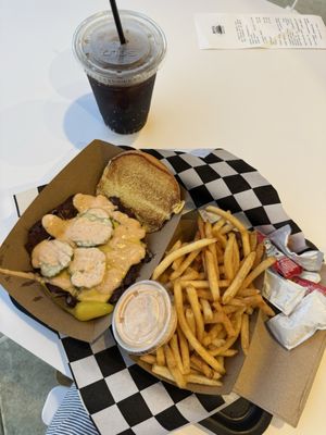 Small's Smash Club by null