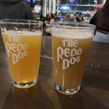 The Redd Dog - Bars Near Me - Tacoma, Washington