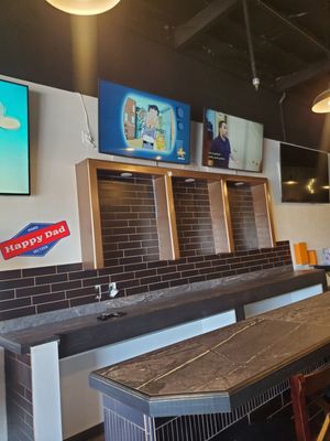 Mac Daddy Wingz and Cheeze by null