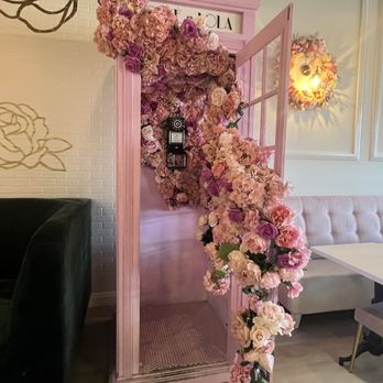 Cafe Lola - Inside - Cafes Near Me - Henderson, Nevada