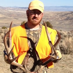 Bill’s Archery Center - Scott jones with a nice mule deer