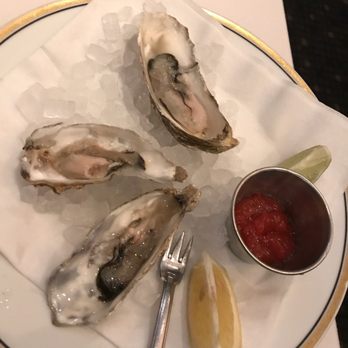Arroyo Chop House - Oysters - Steakhouses Near Me - Pasadena, California