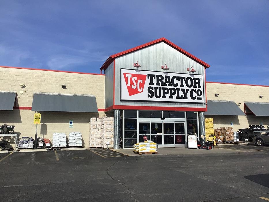 TRACTOR SUPPLY Updated July 2024 525 W Northview Rd, Nixa, Missouri Pet Stores Phone