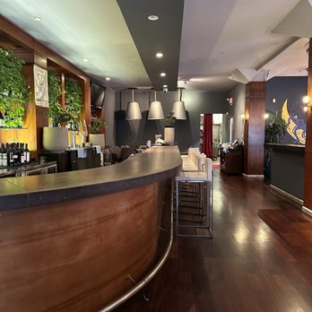 Sun and Moon - Inside - Thai Near Me - San Francisco, California Sun and Moon - Inside - Thai Near Me - San Francisco, California