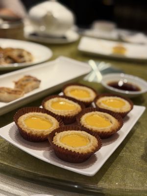 Imperial Treasure Fine Chinese Cuisine (Crowne Plaza) by null