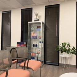 Berman Skin Institute - Waiting area