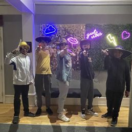 5 teenagers after Escaperoom LOCO