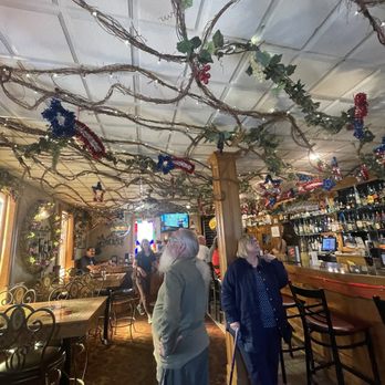 Little Red Inn - American Near Me - Hartford, Wisconsin Little Red Inn - American Near Me - Hartford, Wisconsin