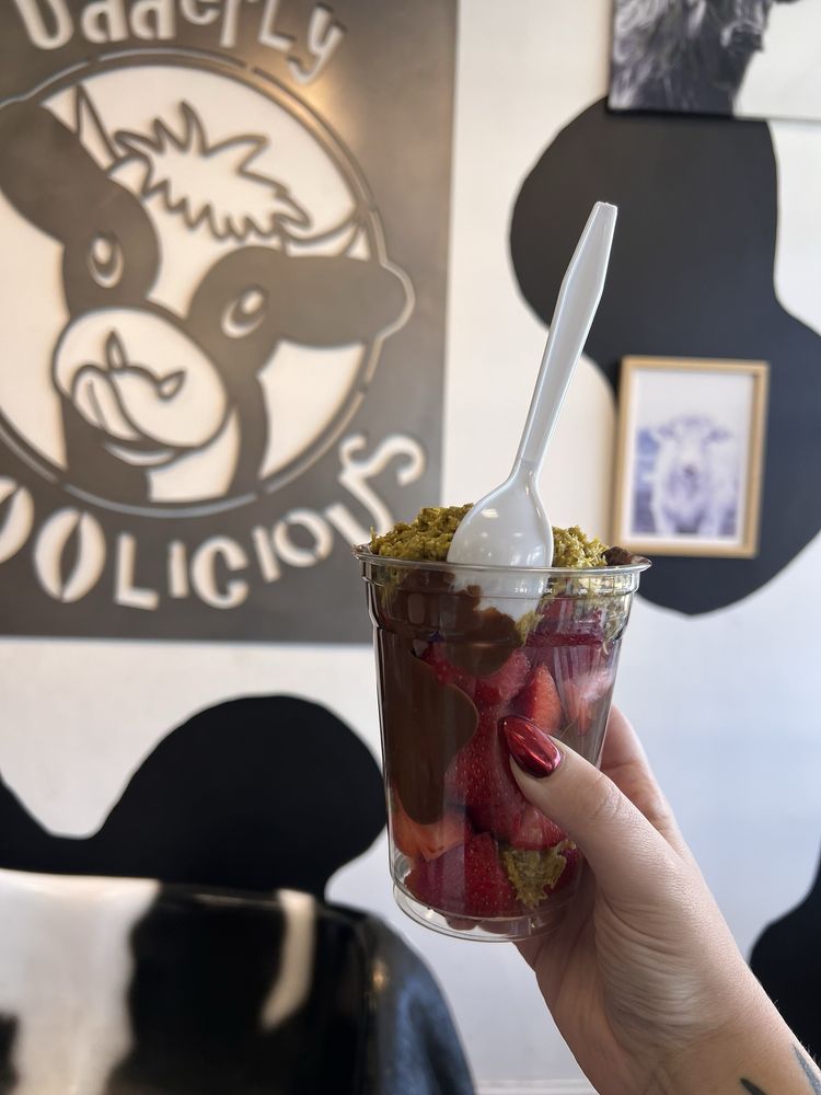 Udderly Moolicious Logo