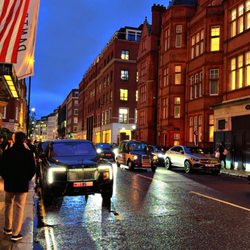 Must Go Travel - London