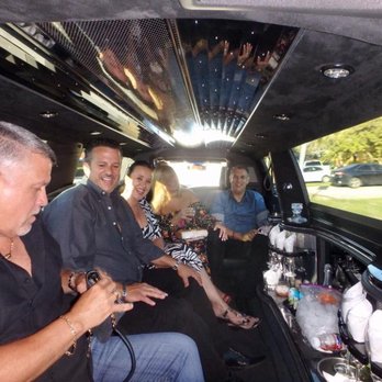 Padrino Limousine Service - Limos Near Me - Miami, Florida Padrino Limousine Service - Limos Near Me - Miami, Florida