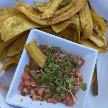 Blue Waters Bar & Grill - Seafood Near Me - Marathon, Florida