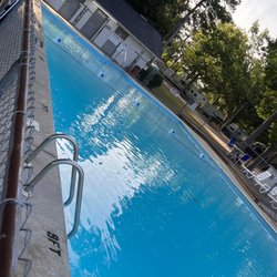 Rock Ridge Campground - 9' deep pool