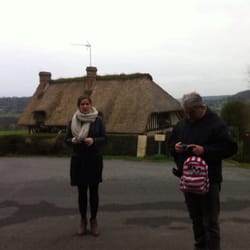 Auberge des Deux Tonneaux - Toits de chaume !