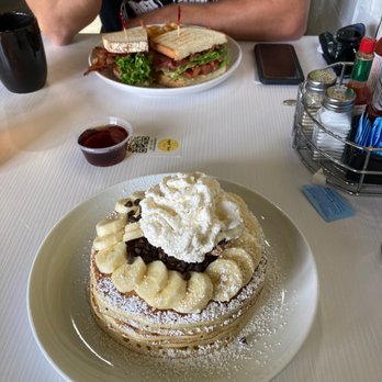OUI Pancake N Eggs - American Near Me - Temecula, California OUI Pancake N Eggs - American Near Me - Temecula, California