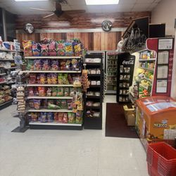 La Mexicana Super Carniceria - Nice and clean aisles
