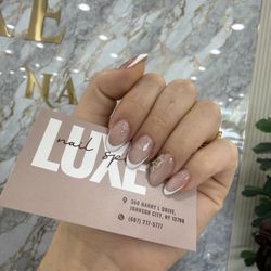 Luxe Nails