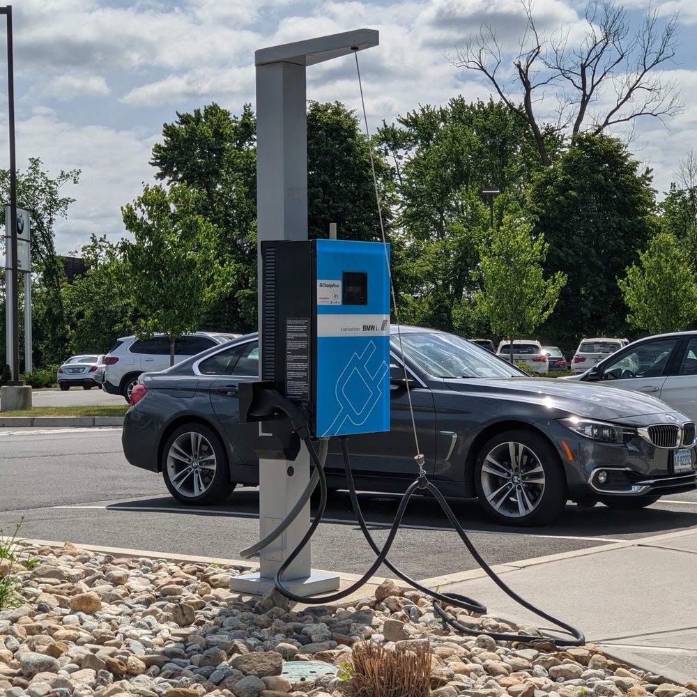 ChargePoint - ChargePoint EV charging station at the New Country BMW dealership - EV Charging Stations Near Me - Hartford, Connecticut ChargePoint - ChargePoint EV charging station at the New Country BMW dealership - EV Charging Stations Near Me - Hartford, Connecticut
