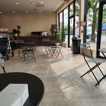 Sweet & Salty Ride Bakery - Seating area - Desserts Near Me - Merrick, New York