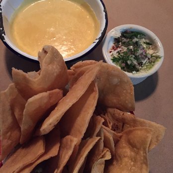 BAR Ama - Chips & queso - Tex-Mex Near Me - Los Angeles, California