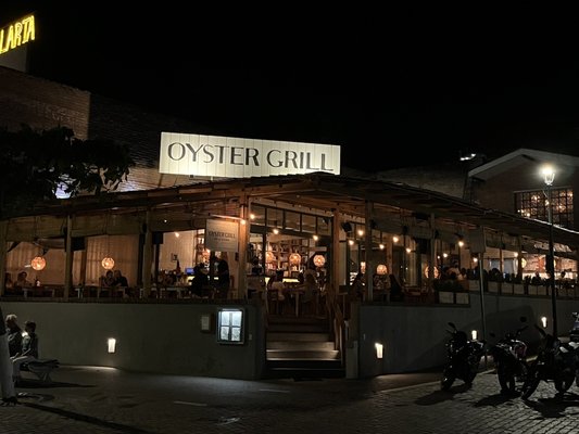 Oyster Grill de La Docena by null